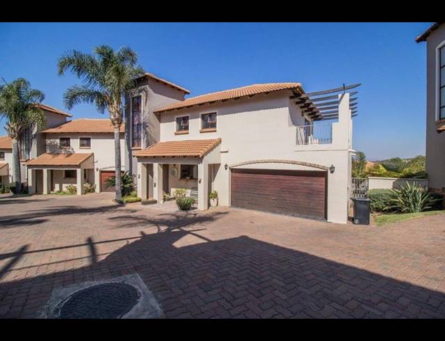 3 BEDROOM TOWNHOUSE FOR SALE IN GLENVISTA